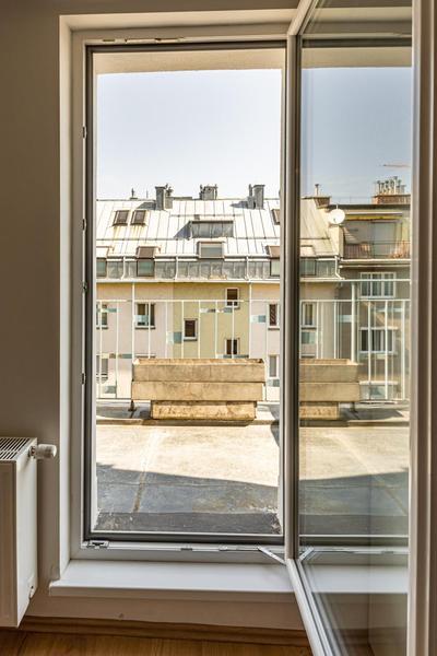 Peaceful & Connected by JR City Apartments
