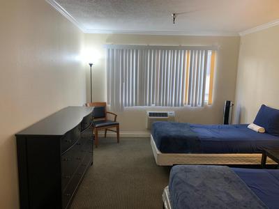 Charming Double Bed Hotel Style (A10)