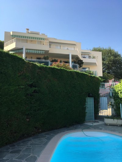 Superbe Studio parking piscine