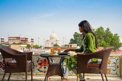 Joey's Hostel Agra - 200m from Taj Mahal