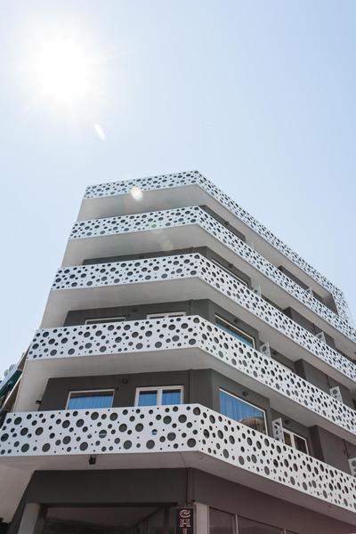 WYZ Athens Apartments by UPSTREET