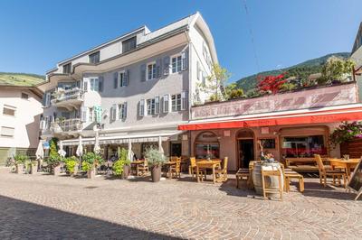 HEIMAT living like a local