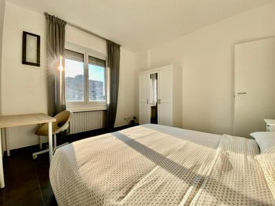 Bright 4-Bedroom Home Near San Siro