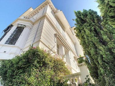 Charmant appartement dans villa avec parc