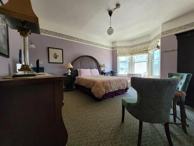 The Willows Inn