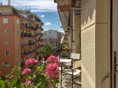 AiR White Tower Apartment