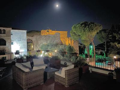 Antica Porta Residence, in the center of Ravello, 3 min walk within Villa Rufolo and the main Square