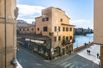 Apartments Florence -Ponte Vecchio View