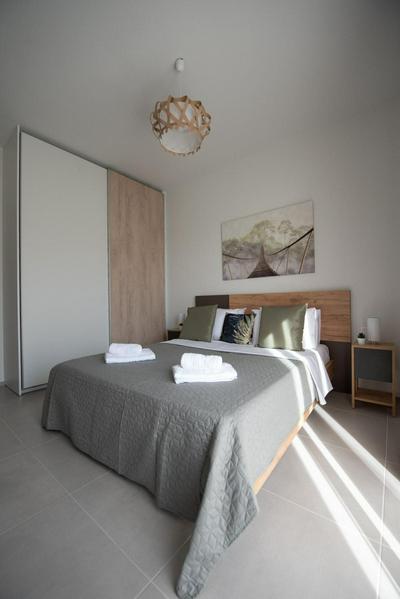 Luxury Autonomous Ground Floor Apartment