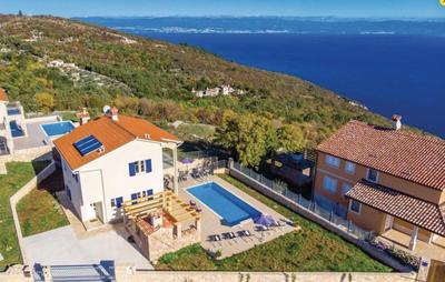 Gorgeous sea-view VillaSol with pool & BBQ