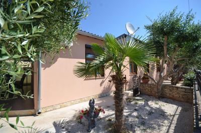 Apartments Kiki 150 METERS TO THE BEACH