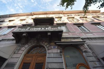 Via Battisti 13