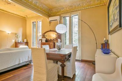 Aribau Apartment