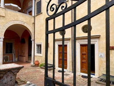 Il cortile in centro