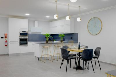 Art Deco Luxury Apartment, Central Location by Buena Vista