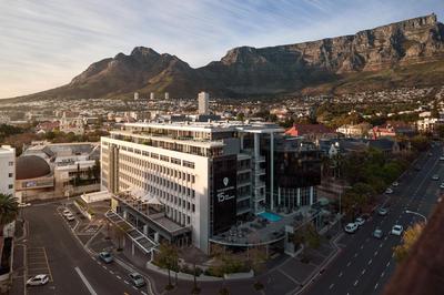 The Capital 15 on Orange Hotel & Spa