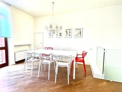 Domus Verona - Ampia moderna casa su 2 piani nel cuore di Verona