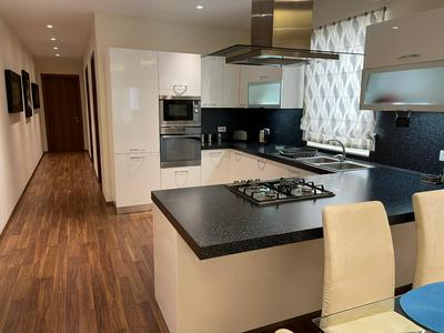 Modern Finished Apartment with natural light