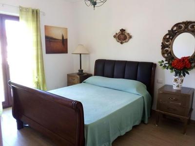 Stunning 2 Bed Apartment, Outside Terrace, Sleeps 4