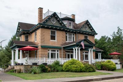 Elk River Hotel