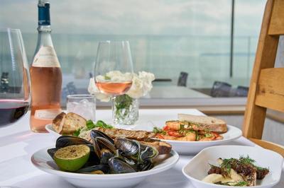 Channel View Boutique Hotel - Adults Only