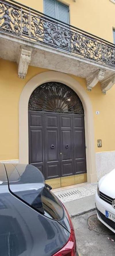 Queen Verona Luxury Apartment