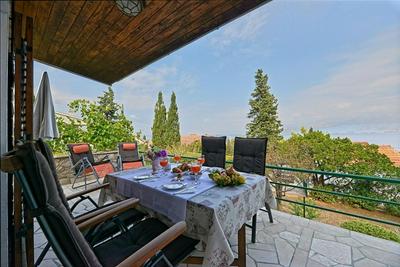 Holiday home Viki- sea view terrace
