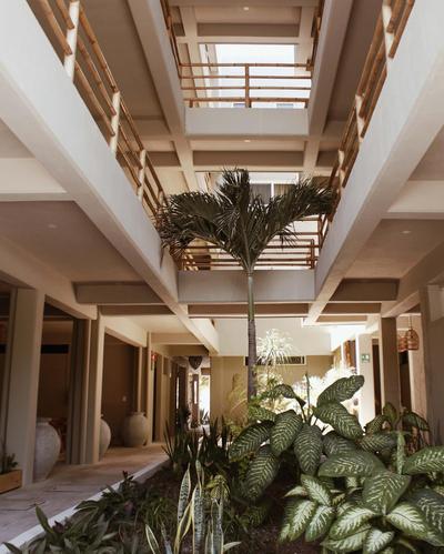 Noah Beach Hotel & Suites