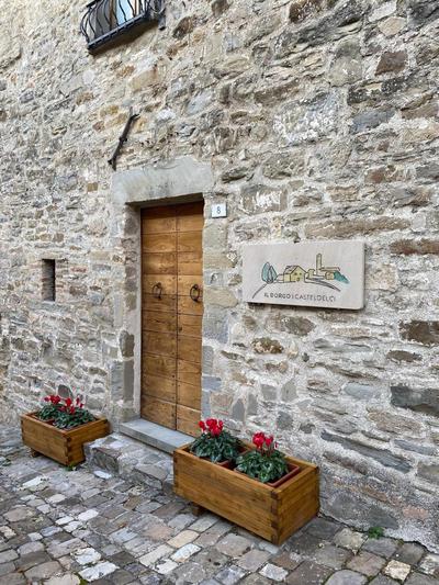 Il borgo Casteldelci