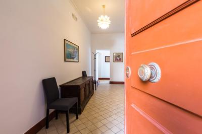 Lopez 20 a Big Family Apartment by Napoliapartments