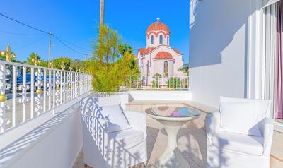 Archontariki Luxury suites collection in Lakithra village