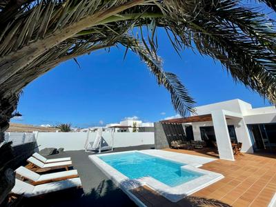 Villa Tahona by Villalia