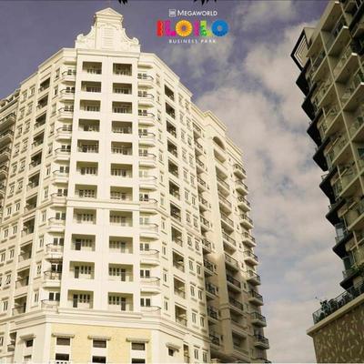 2 BR Corner Executive Suite at Lafayette Park Square Megaworld Blvd Unit 5H