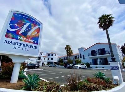 Masterpiece Hotel, Photo 2