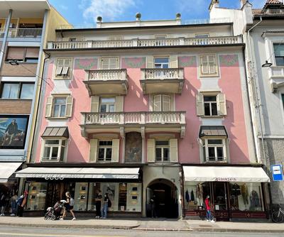 Rosa Apartment with parking historic city center