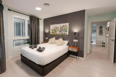 Larios Steps Apartment by ELE Apartments