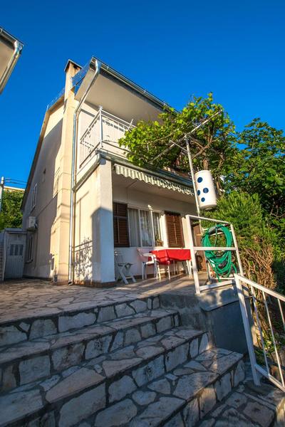Apartment Nata with beautiful sea view