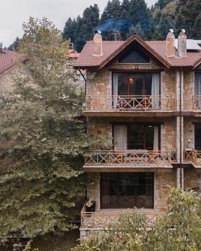 Parnassus Dreamwood Chalet