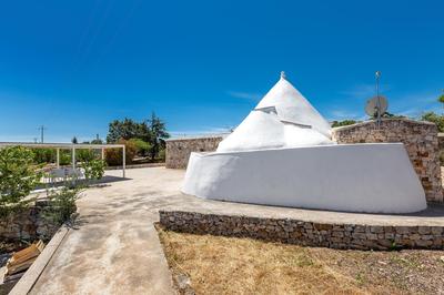 Il Trullo di Erna by BarbarHouse