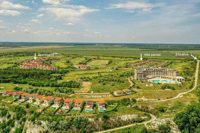 Apartments at Lighthouse Golf by Parnas Estate