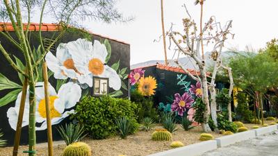 Fleur Noire Hotel - 21 and Over