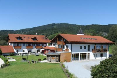 Sporthotel Bernrieder Hof GmbH