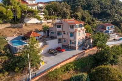 Apartments Lapida