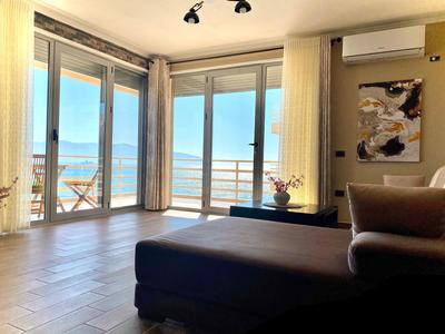 Eka Luxury Beachfront One-Bedroom Apartment