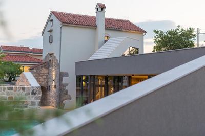 Luxury Jerini House with pool and wellness