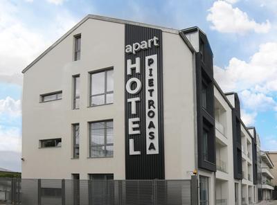 Aparthotel Pietroasa
