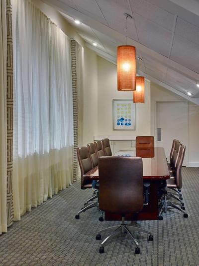 Sonesta Simply Suites Memphis East Poplar Pike