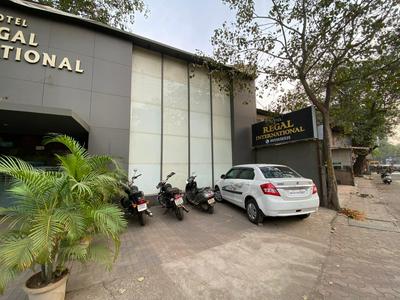 Hotel Regal International - Near International Airport