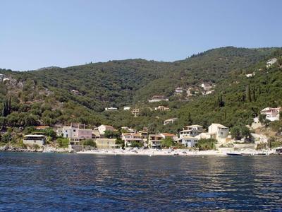 Kaminaki Villas by Tsiolis Family