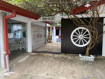 Una Beach Hotel & OLU Cafe